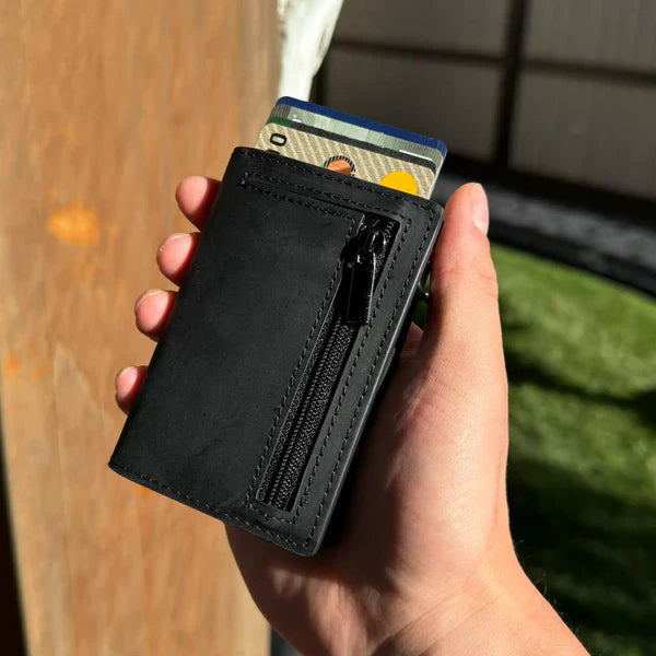 Men's RFID Carbon Leather Wallet